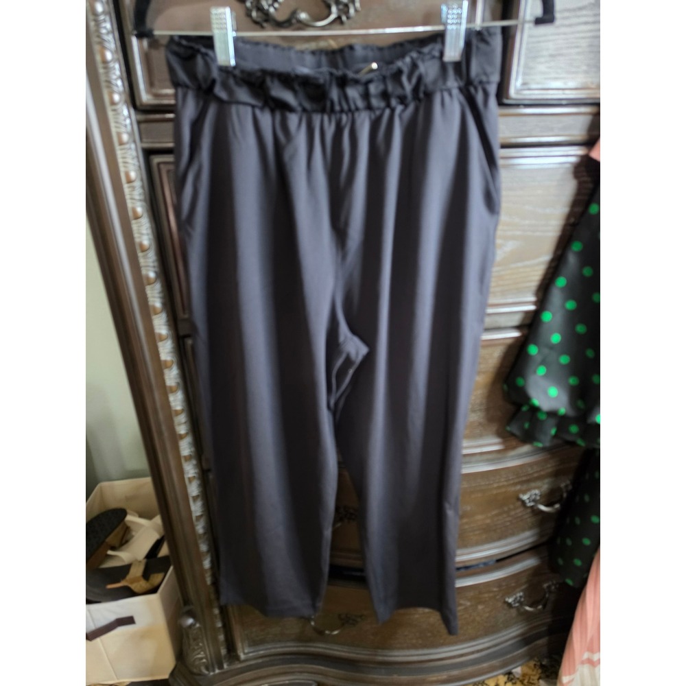 Lululemon On the Fly Crop 21 Black Luxtreme Travel Pants Size 6